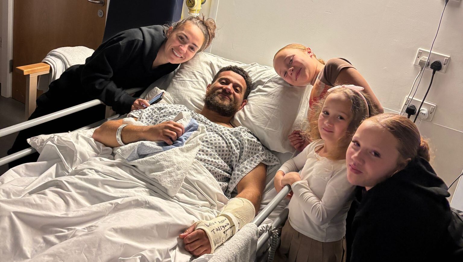 Help Rebuild Life for Nathan and His 4 Children - Boomerang Cardiff